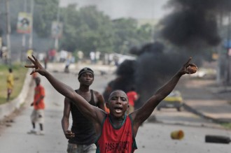 Guinée : Les partisans de Cellou Dalein Diallo mettent le feu à  Conakry
